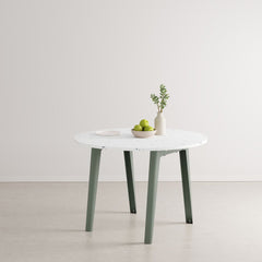 TIPTOE Round Dining Table New Modern Recycled Plastic Steel Legs ø108cm