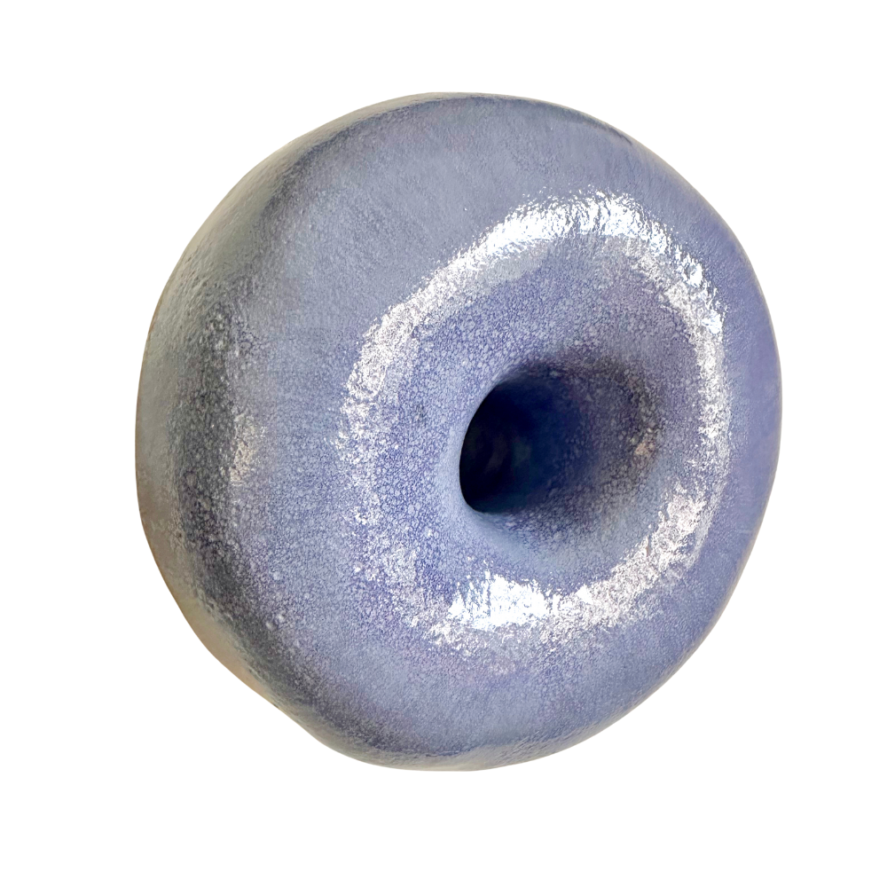 108 - Sunna Dögg Ásgeirsdóttir, "Wal(l)nut”,  Postulínsleir & glerungur, 9x9x3,5cm, 2025.