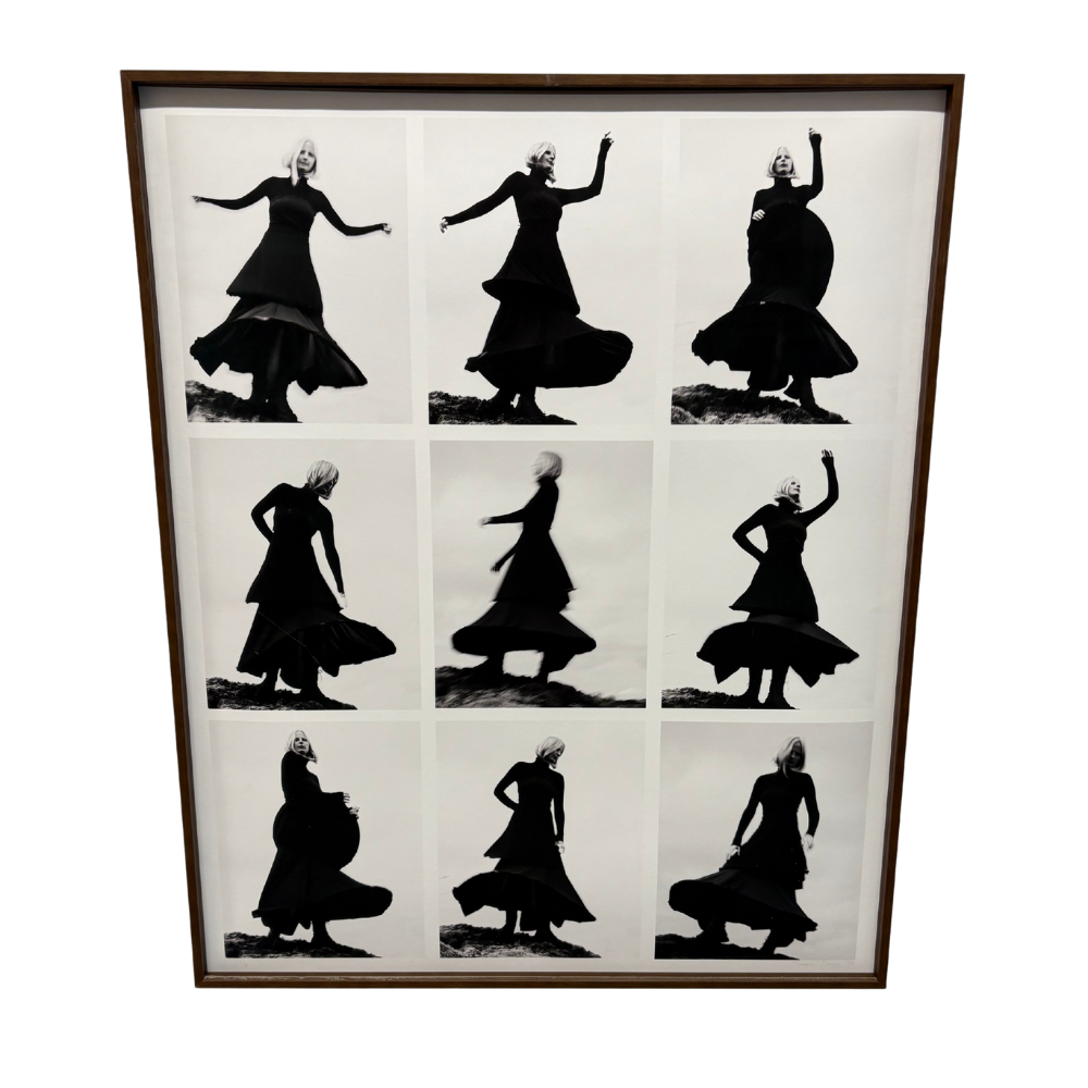 90 - Tinna Magnúsdóttir, "Dansandi kona", Svarthvítt, 65x75cm, 2025.