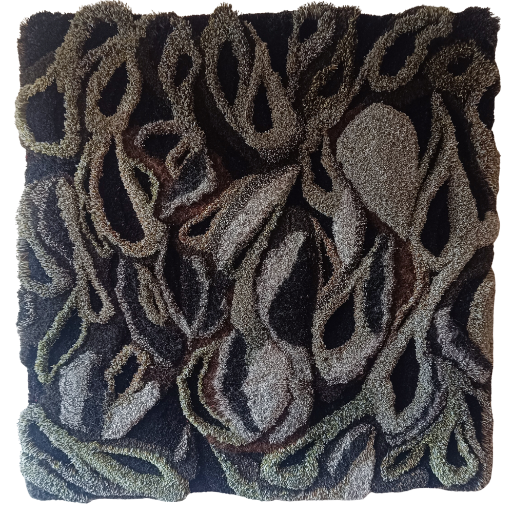 51 - Lilý Erla Adamsdóttir, "Jarðarfans", Tuft, Ull, Mohair, Hör, Silki, Polyester, 115x115cm, 2025.