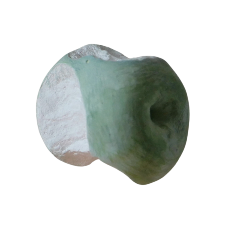 72 - Ragnhildur Weisshappel, "Epli", Gifs/blönduð tækni, 10x10cm, 2025.