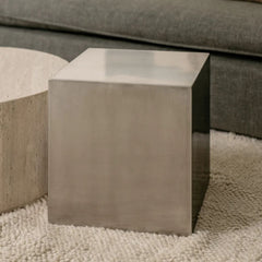 FURNIFIED Carentan Metal Side Table Carentan