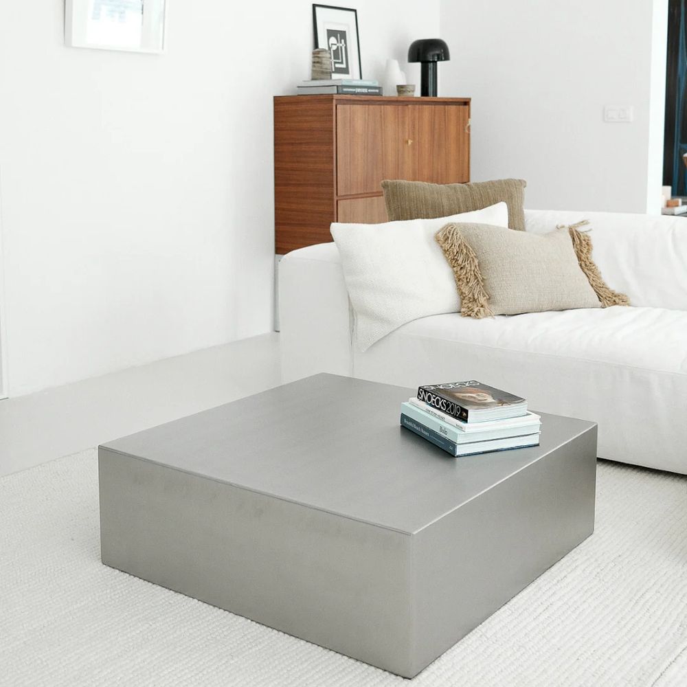 FURNIFIED Coffee Table Carentan 90cm