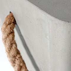 LYON BETON Stool Edge on wheels