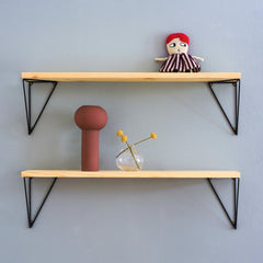 MAZE Shelf Pythagoras Play 2 Pine Shelves + 2 Pairs of Black Brackets